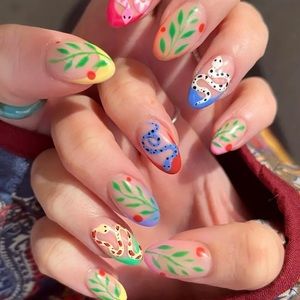 Press On Nails / Nail Art / Trending! (Nail Glue Included!)